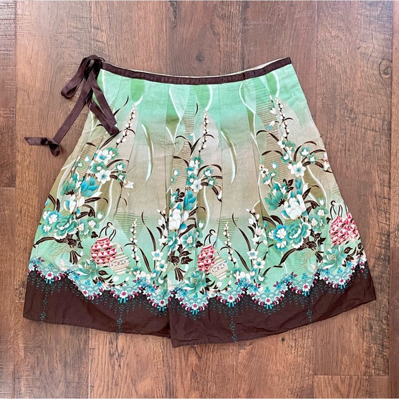 COCO AND CHASE pleated skirt, size M - Picture 2 of 9